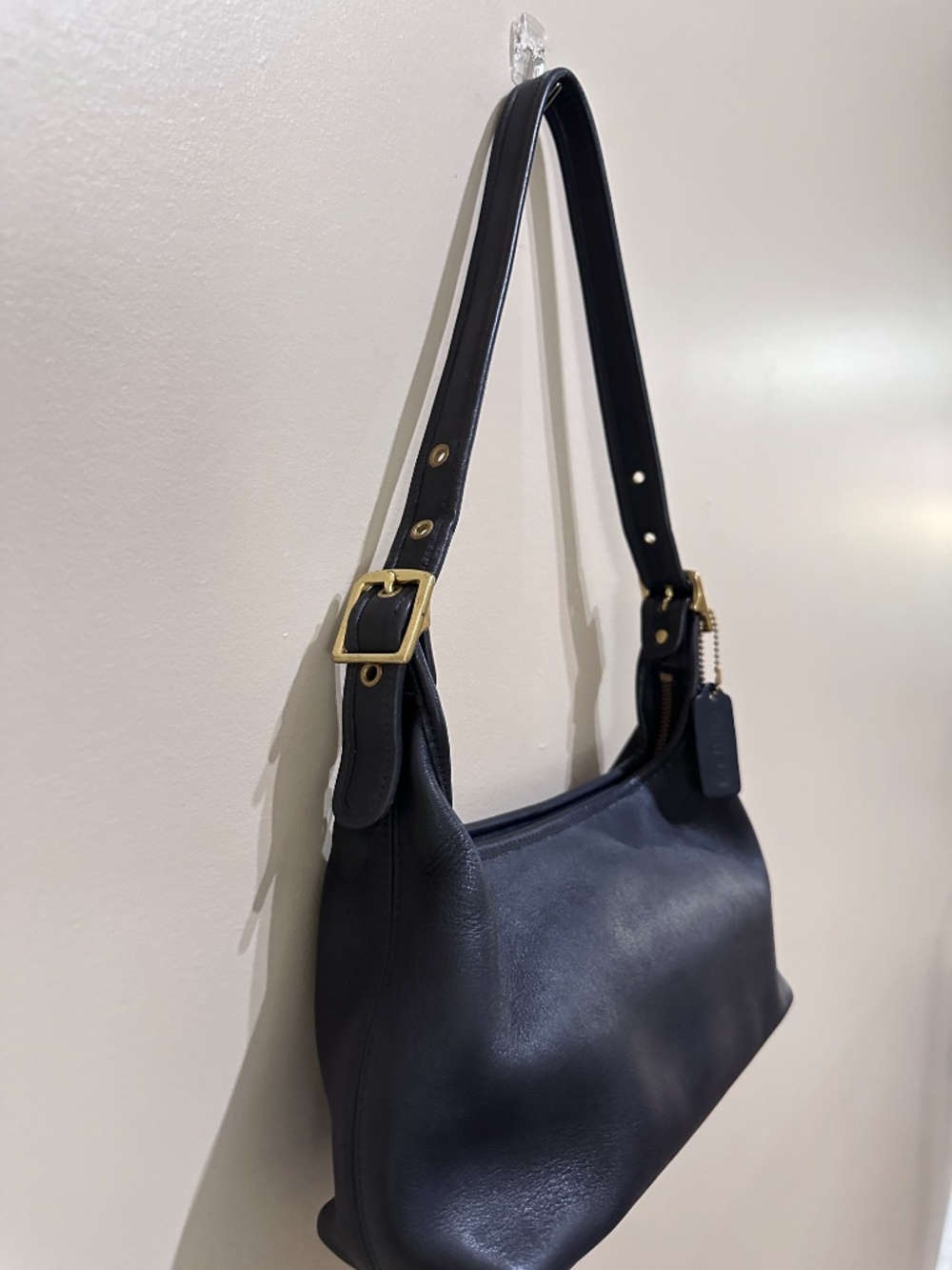 Rare Vintage Coach Legacy Black Hobo Bag Shoulder Bag with Gold Hardware 9059 - Picture 5 of 16